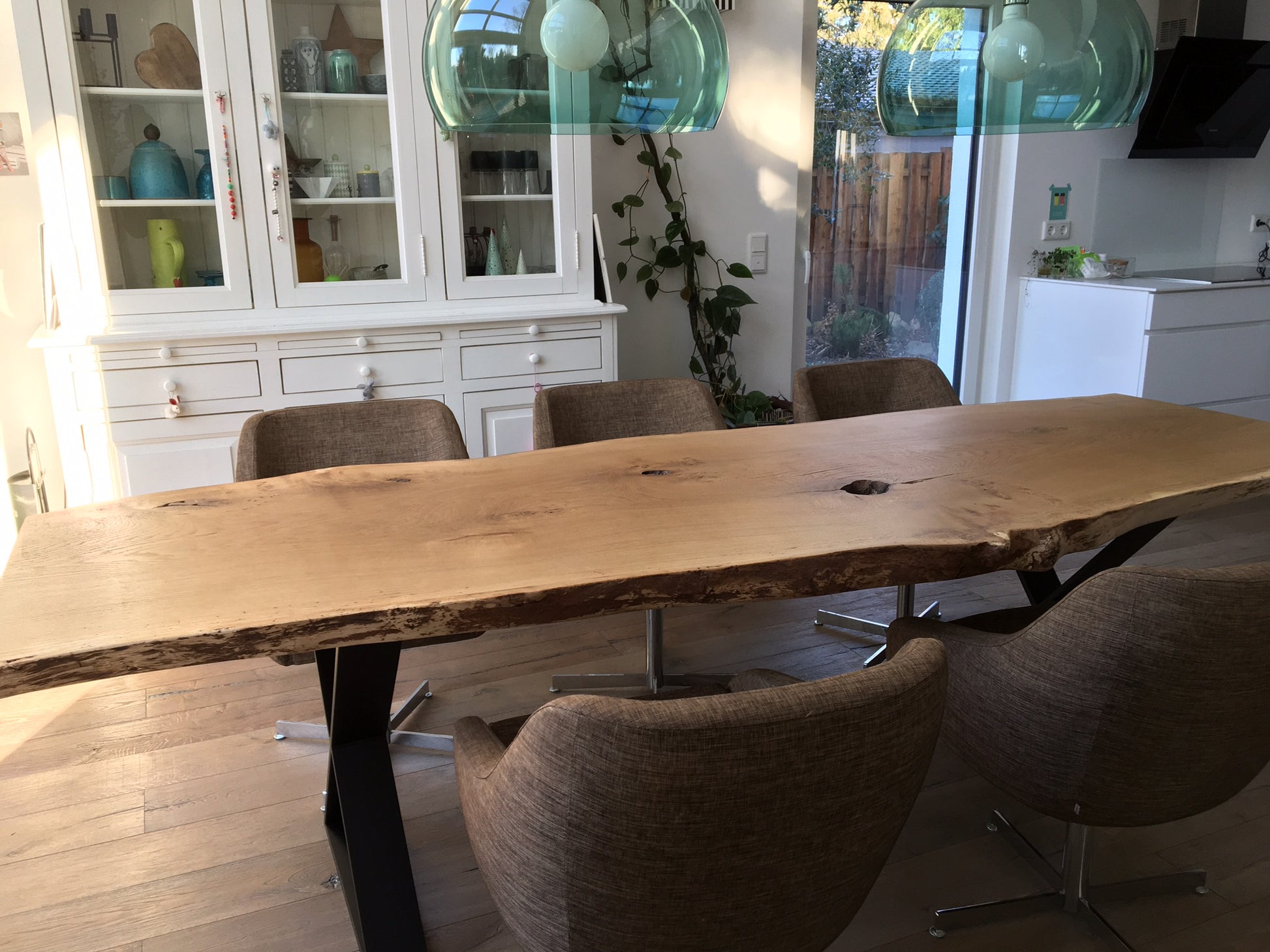 Massivholztisch Eiche aus einem Stück | Holzwerk Hamburg