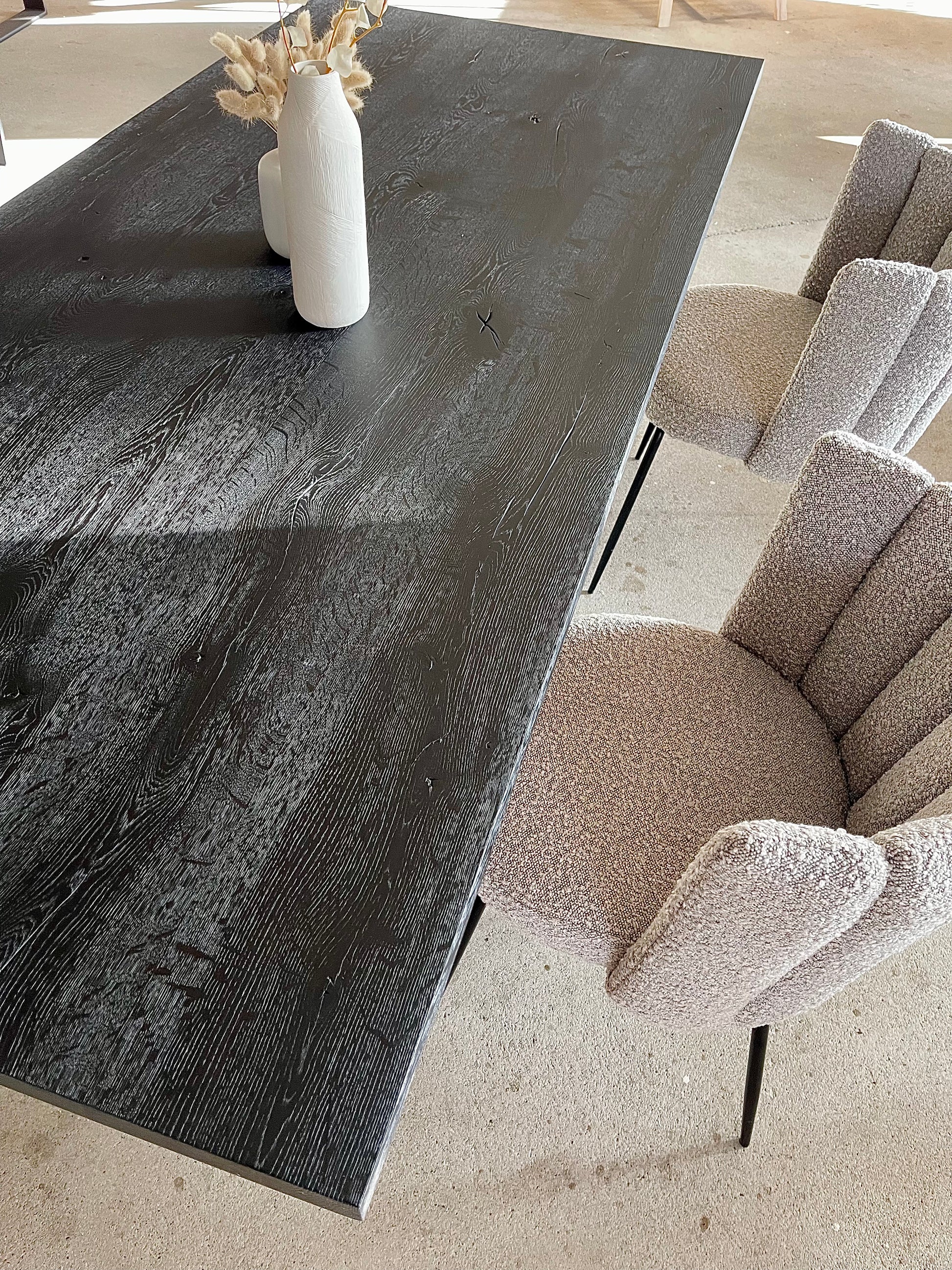 Tisch  geköhlt | Esstisch Massivholz geköhlt | Holzwerk Hamburg