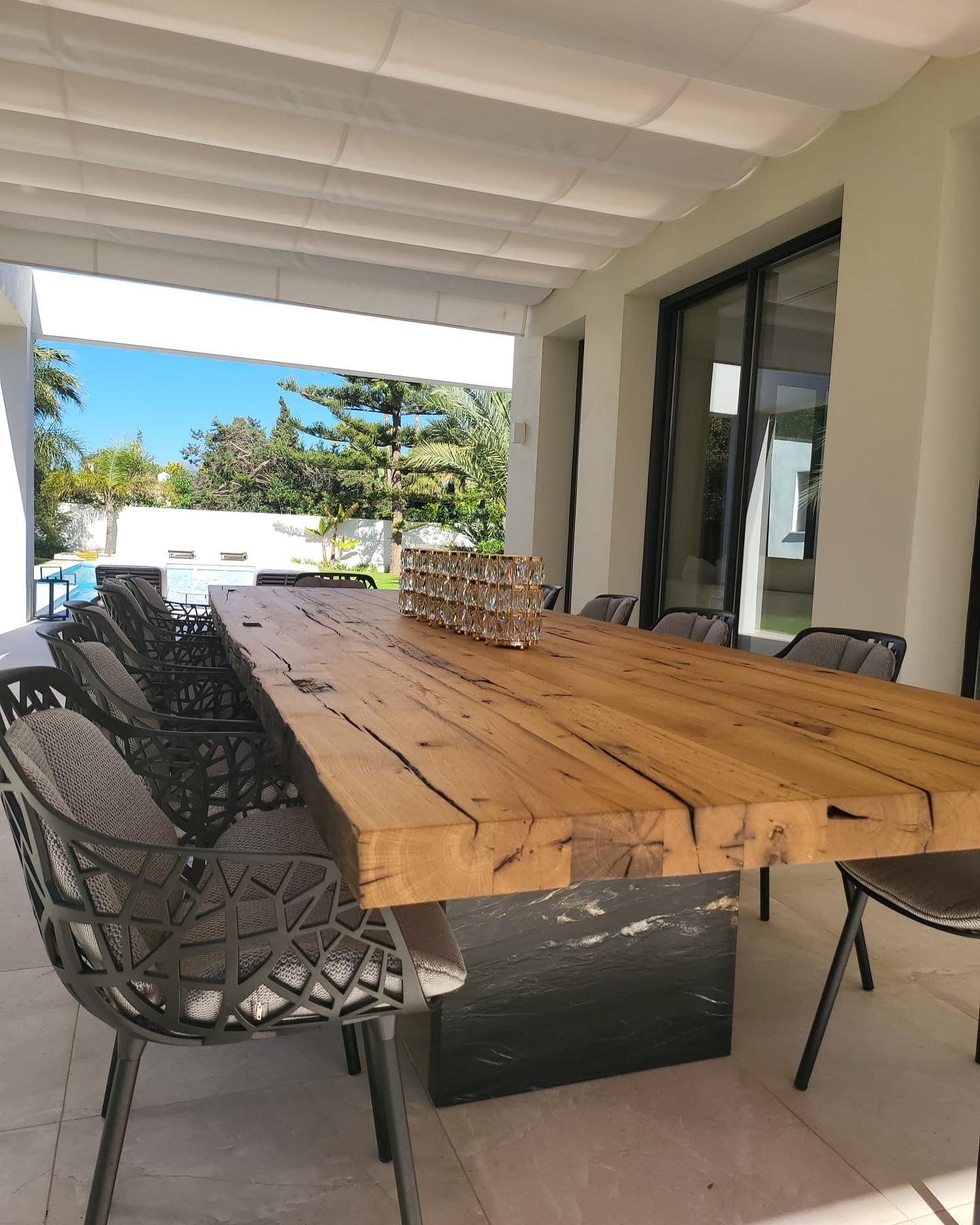 Gartentischtisch aus Holz