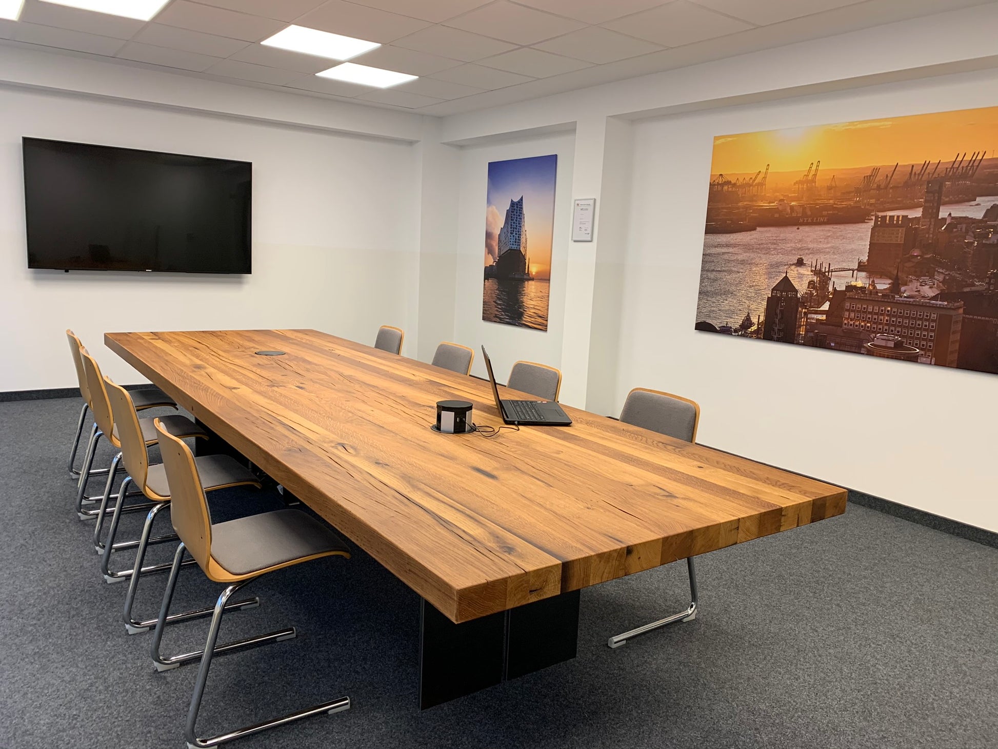 Massiver Konferenztisch aus Hamburg in Eiche Altholz