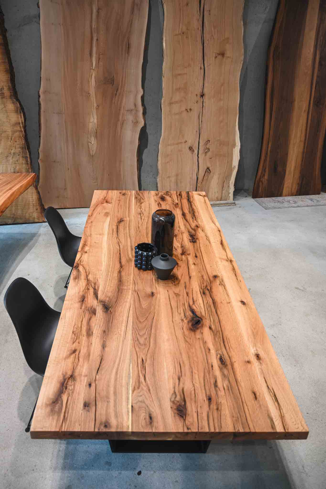 Rustikaler Eichentisch | Holzwerk Hamburg