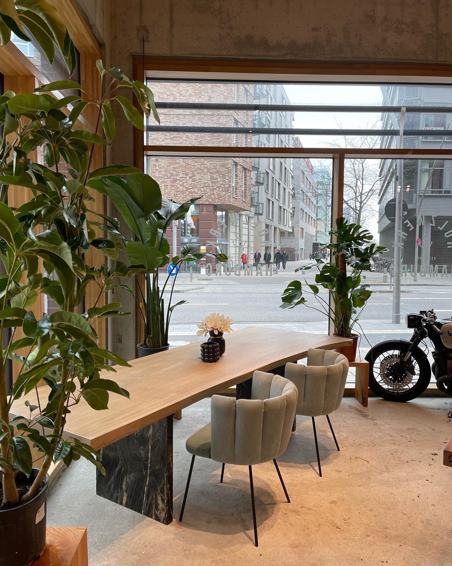 Holztisch Eichenholz hell | Holzwerk Hamburg 