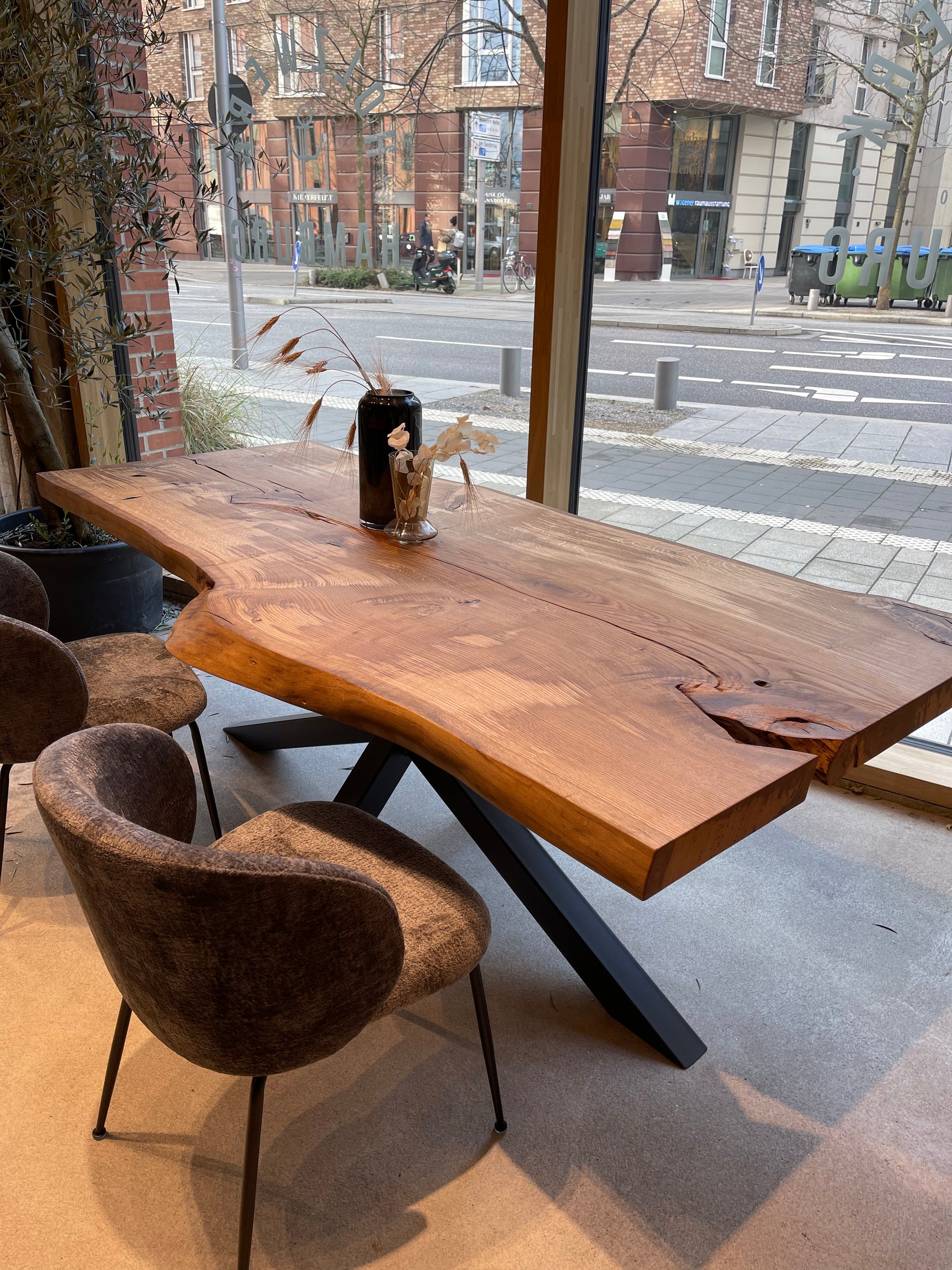 Monolith Esstisch Massivholz Eiche | Holzwerk Hamburg 